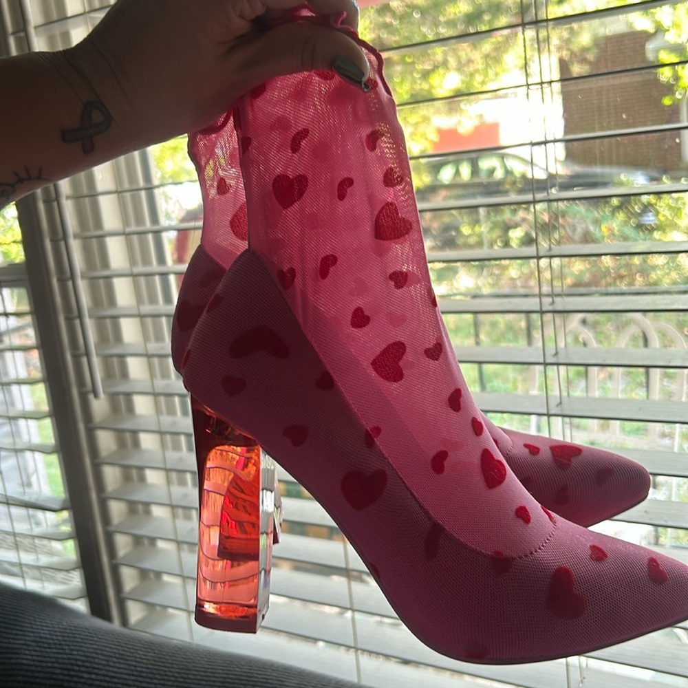 Sugar Thrillz Candy Feelin’ Lovesick Mesh Sock Booties- Hot Pink Size 7